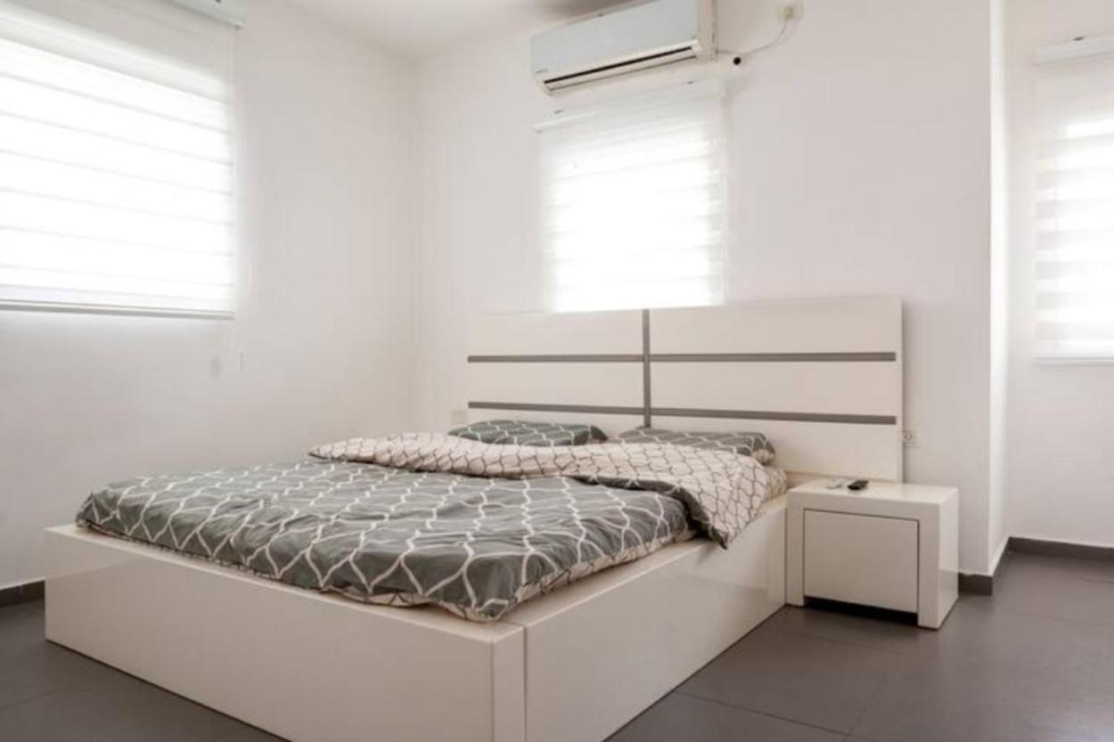Oַ&O Group-Amazing Apt Bat-Yam 3 Min Walk To Beach Bat Yam Eksteriør bilde