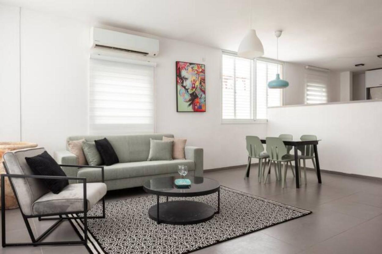 Oַ&O Group-Amazing Apt Bat-Yam 3 Min Walk To Beach Bat Yam Eksteriør bilde