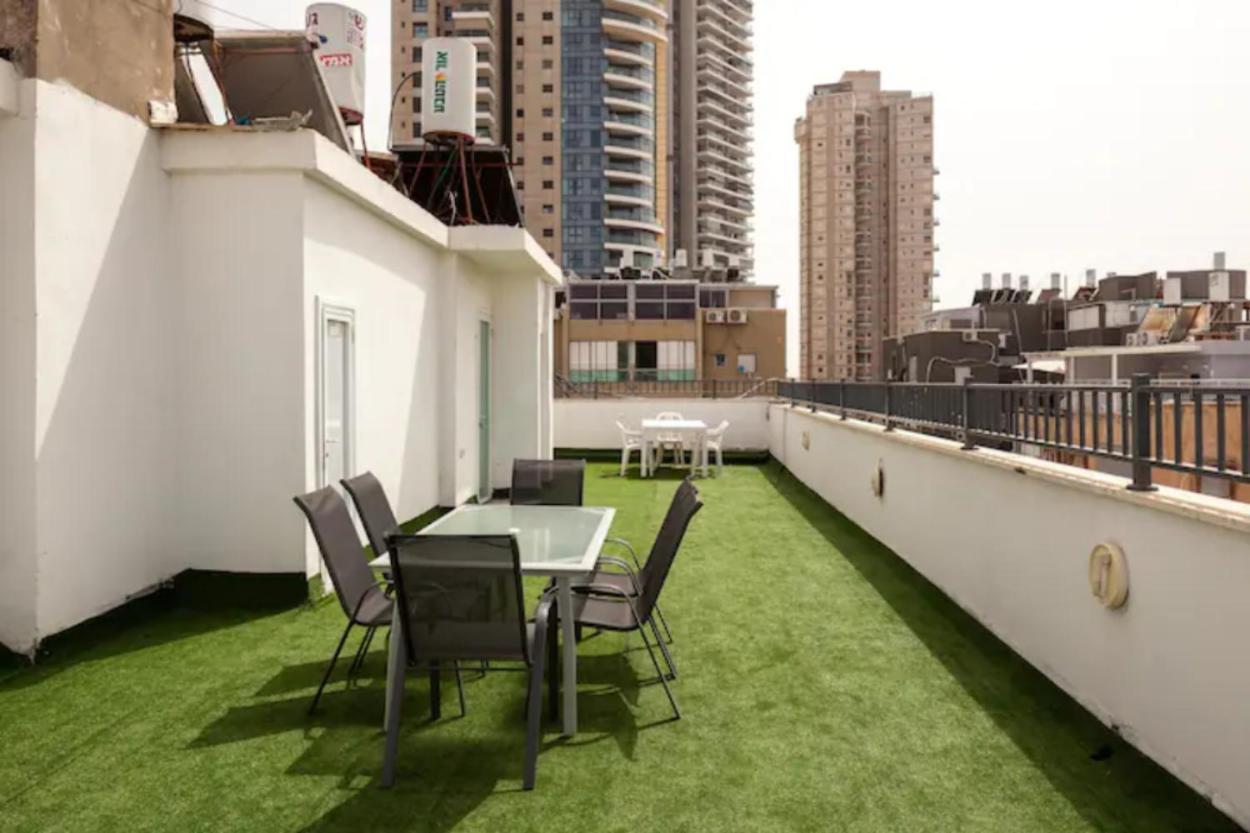 Oַ&O Group-Amazing Apt Bat-Yam 3 Min Walk To Beach Bat Yam Eksteriør bilde