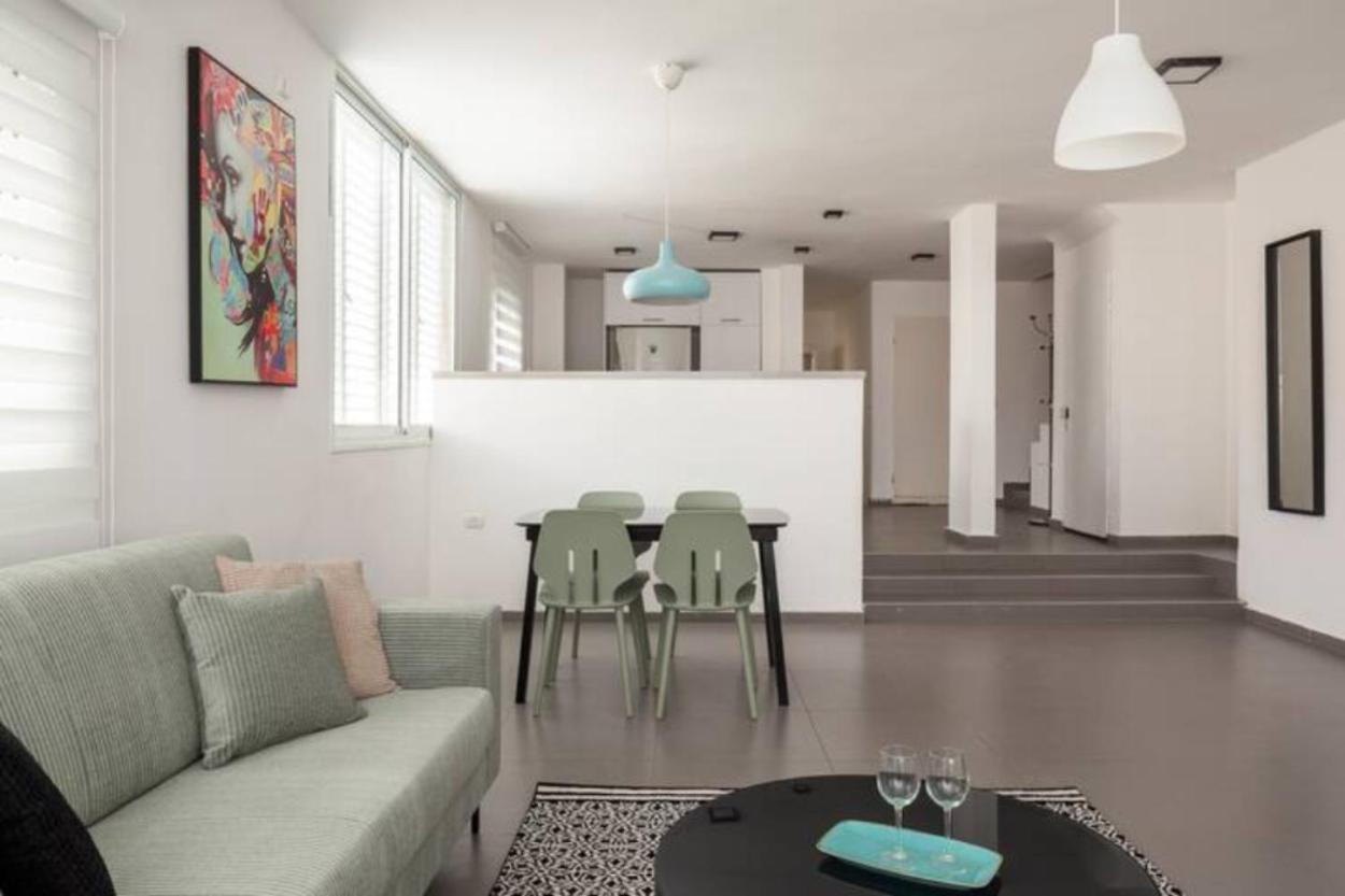 Oַ&O Group-Amazing Apt Bat-Yam 3 Min Walk To Beach Bat Yam Eksteriør bilde