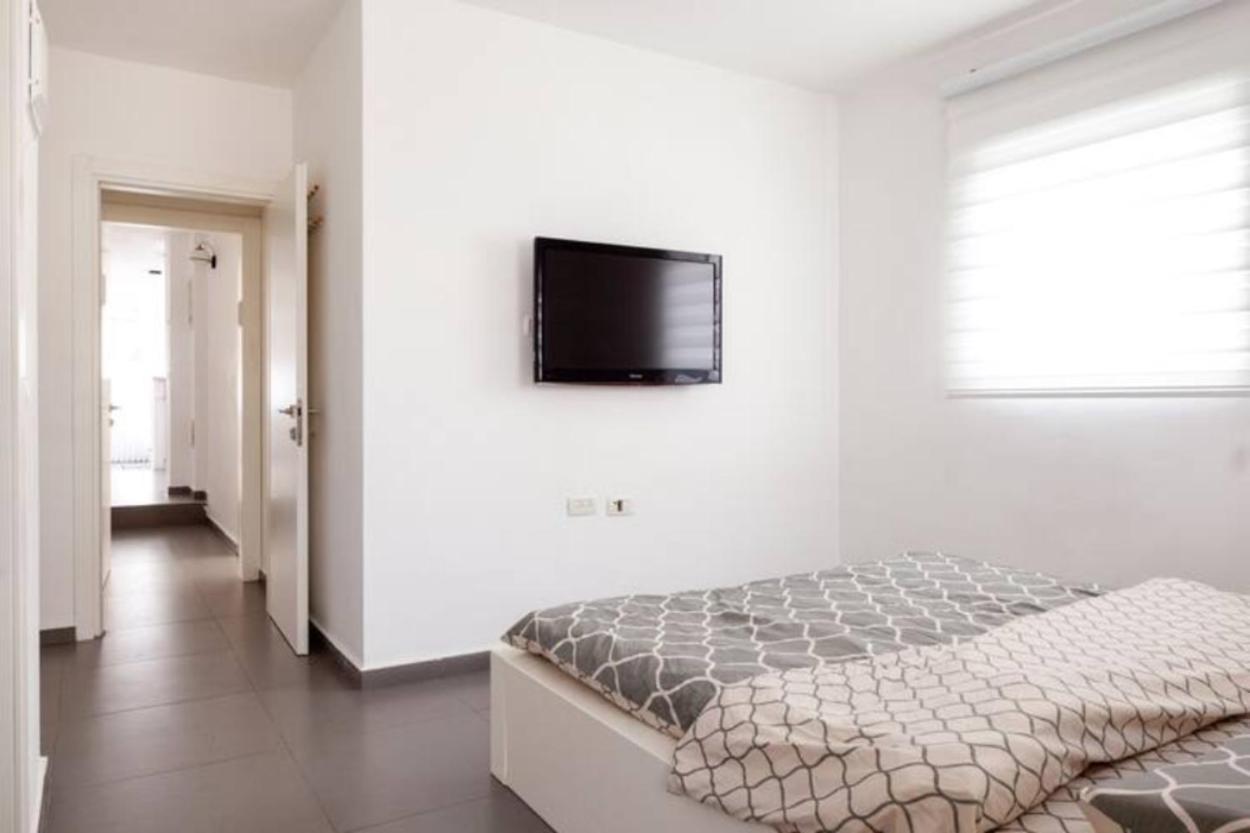 Oַ&O Group-Amazing Apt Bat-Yam 3 Min Walk To Beach Bat Yam Eksteriør bilde